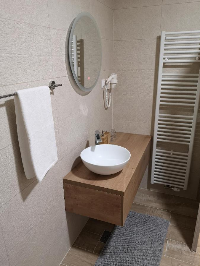 House Forest Queen スモーヤナク エクステリア 写真